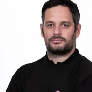 Adrian Mir